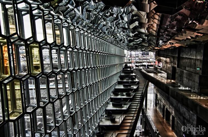 Harpa, l&#39;auditorium e centro congressi di Reykjavik