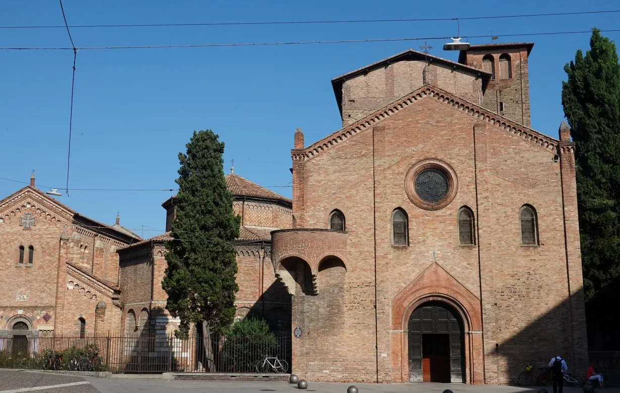 Bologna Santo Stefano alle 7 chiese