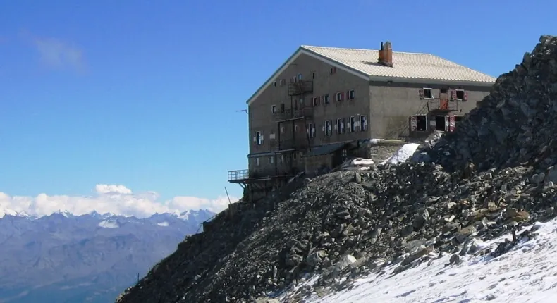 rifugio Torino sul Monte Bianco