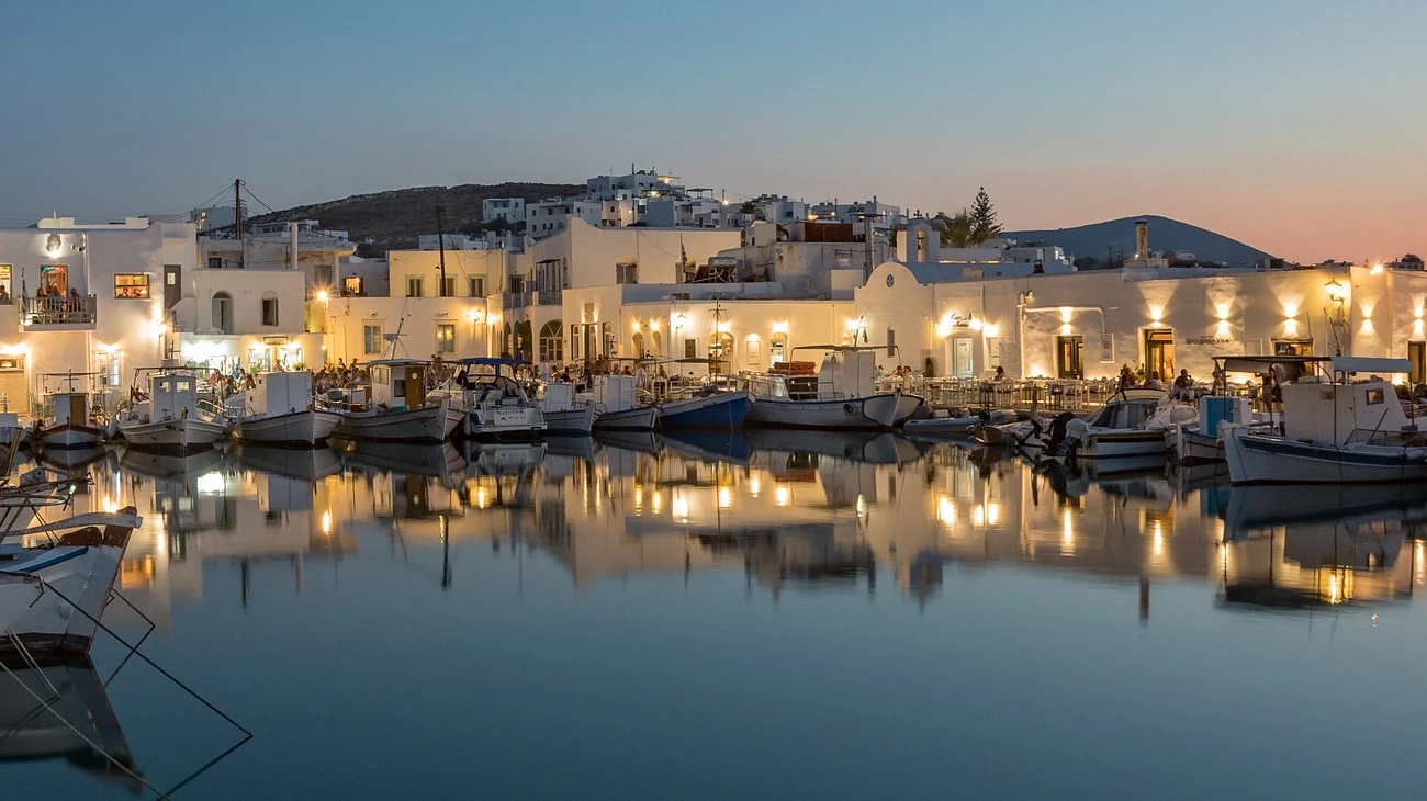 Paros, Cicladi